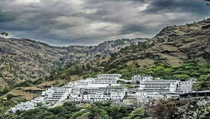 Vaishno Devi And Kashmir Tour Packages From Mumbai