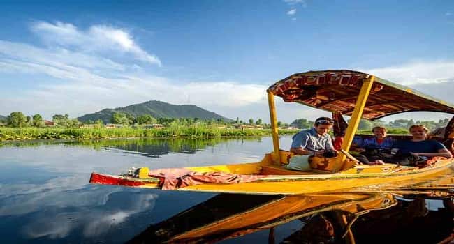 Kashmir Family Packages From Hyderabad
