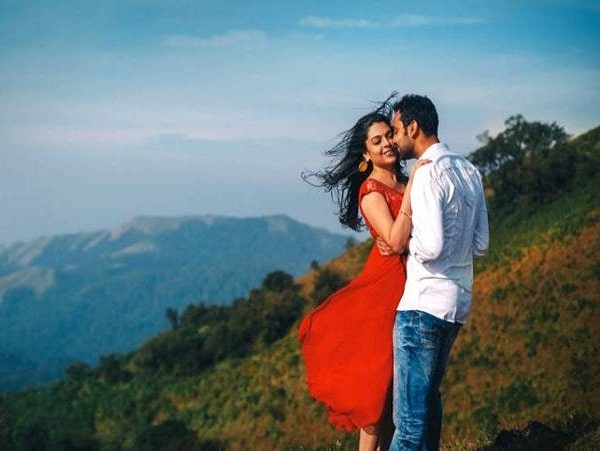 Kashmir Honeymoon Packages From Mumbai