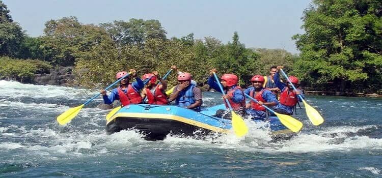 Rafting in Kashmir